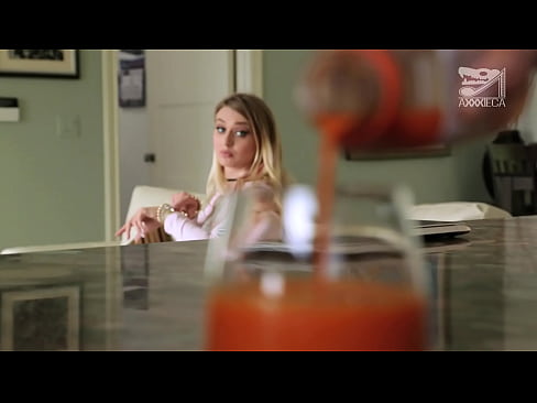 ❤️ နို့ကြီးကြီးနှင့် တင်းကြပ်သော စောက်ပတ်ရှိသော ကောင်မလေးသည် အရှုံးသမားထံမှ ကြက်ရသော်လည်း အလွန်မာကျောသည်။ လိင် မှာ ငါတို့မှာ ❌❤